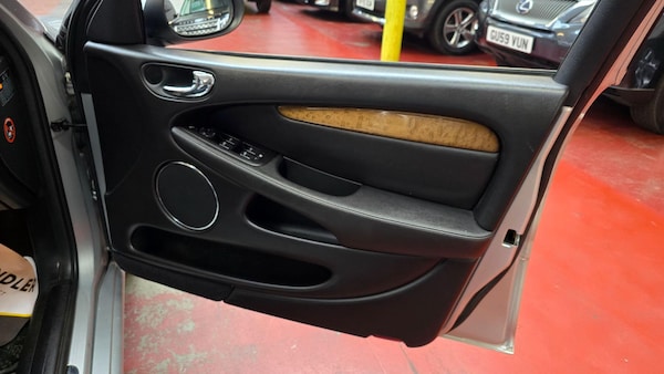 Used Jaguar X-Type 2022 for sale - 76158495: Photo 13