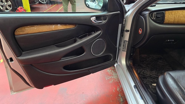 Used Jaguar X-Type 2022 for sale - 76158495: Photo 23