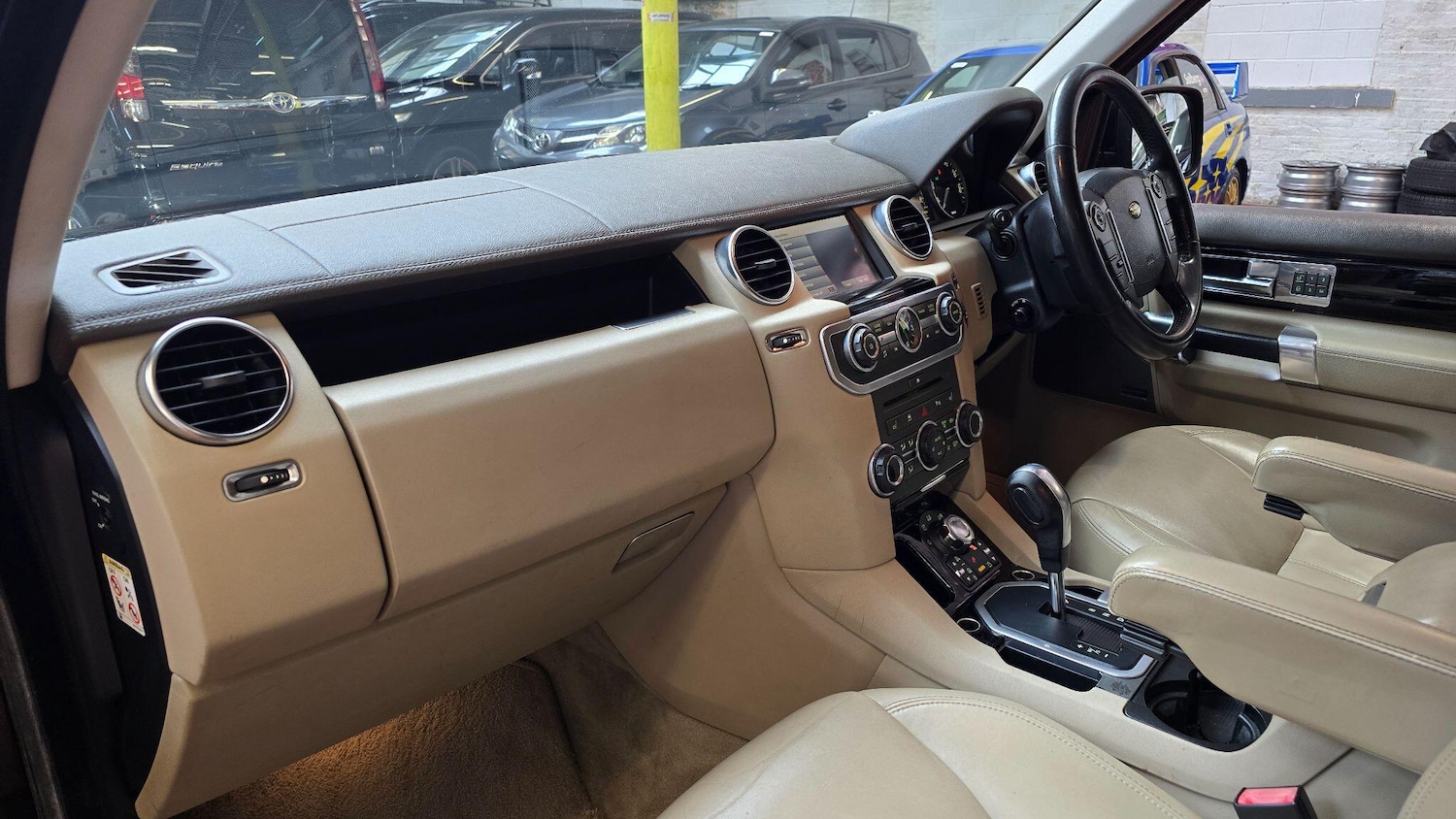 Used Land Rover Discovery 2009 for sale - 76989011: Photo 18