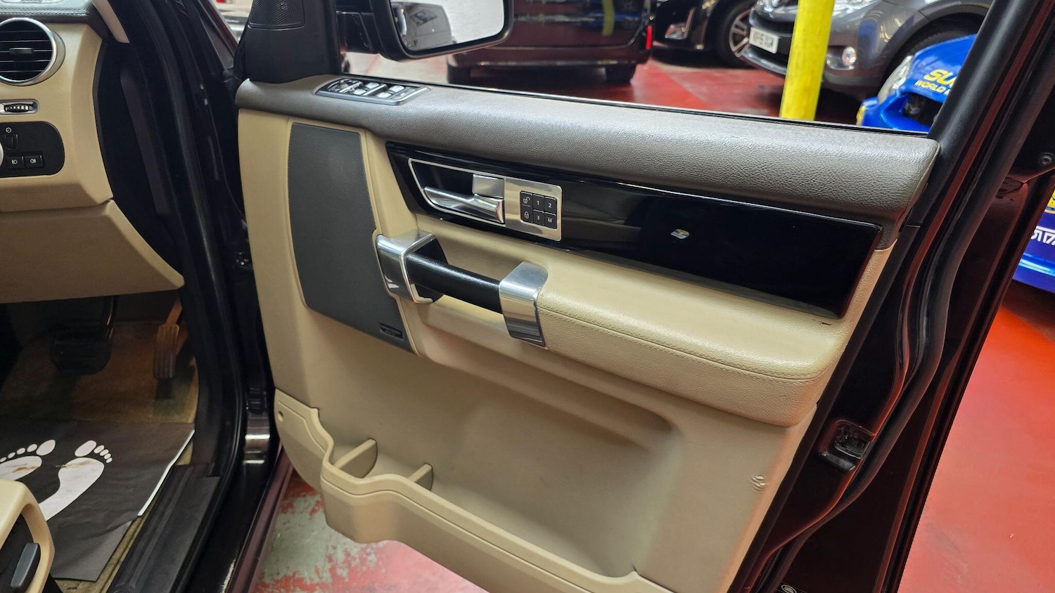 Used Land Rover Discovery 2009 for sale - 76989011: Photo 25