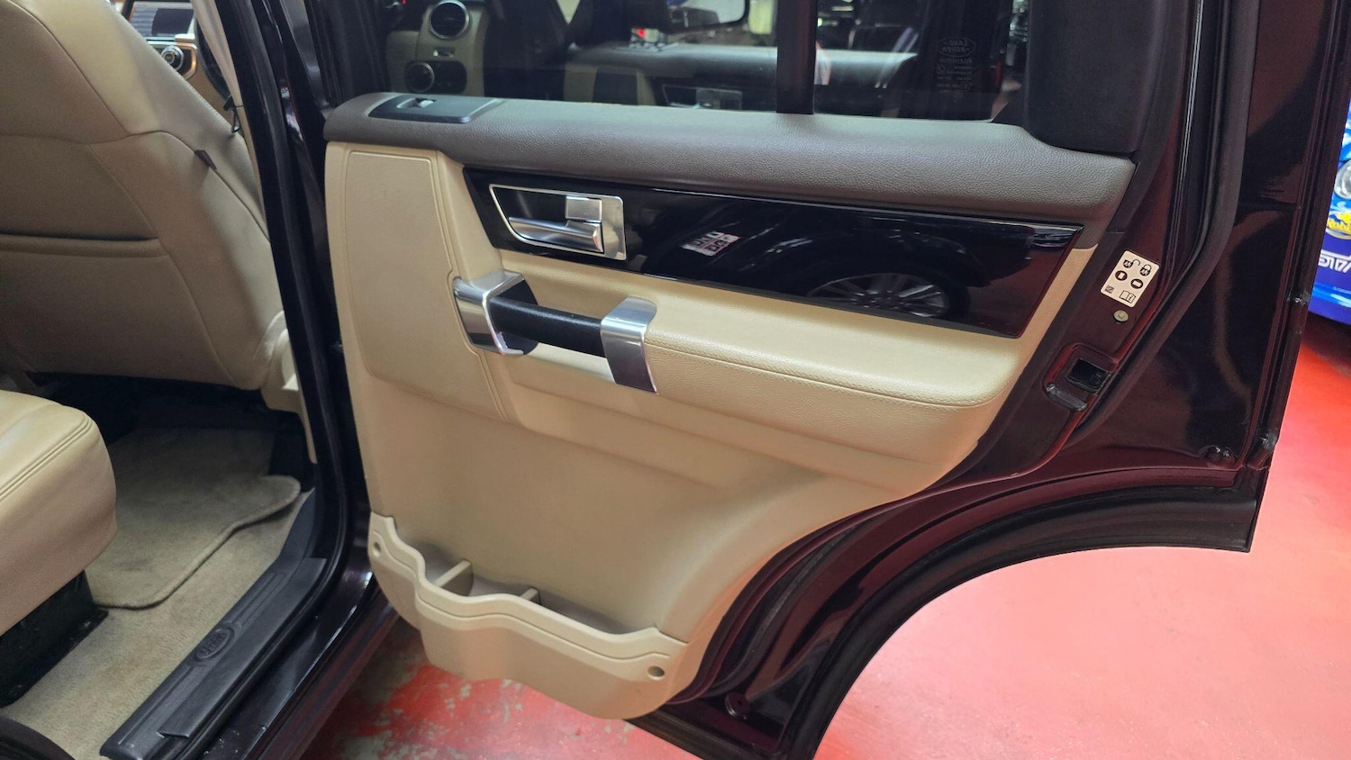 Used Land Rover Discovery 2009 for sale - 76989011: Photo 26