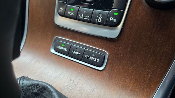 Used Volvo V70 for sale - 76239627: Photo 15