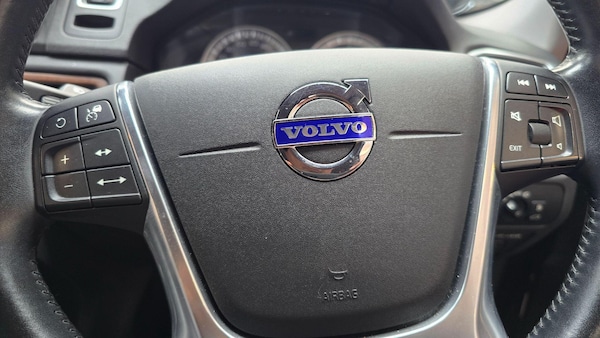 Used Volvo V70 for sale - 76239627: Photo 16