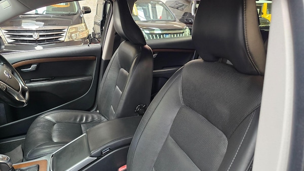 Used Volvo V70 for sale - 76239627: Photo 19