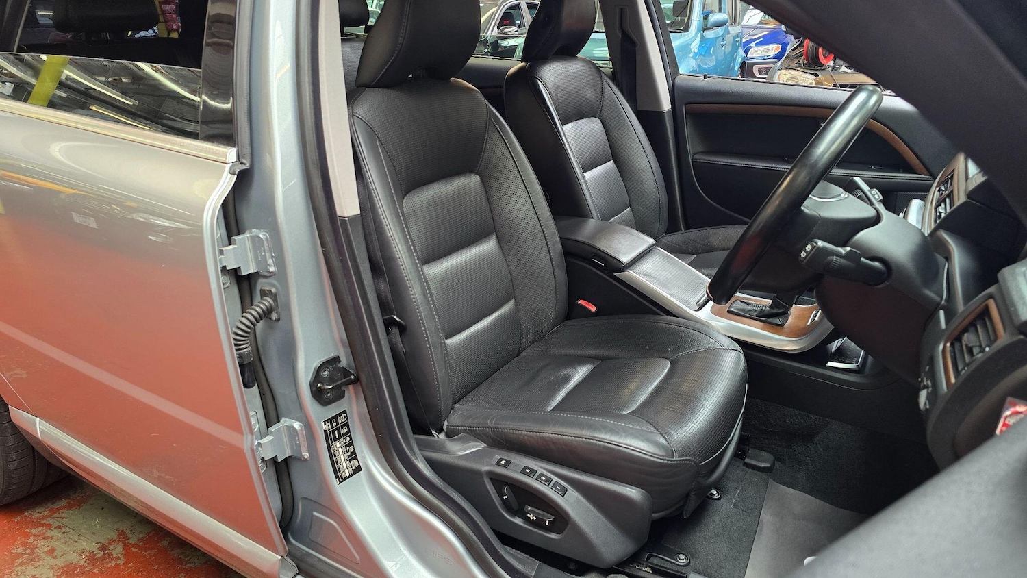 Used Volvo V70 for sale - 76239627: Photo 21