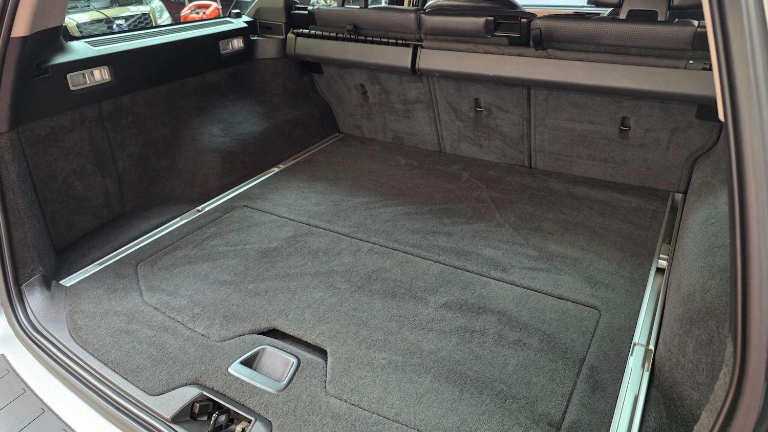 Used Volvo V70 for sale - 76239627: Photo 23