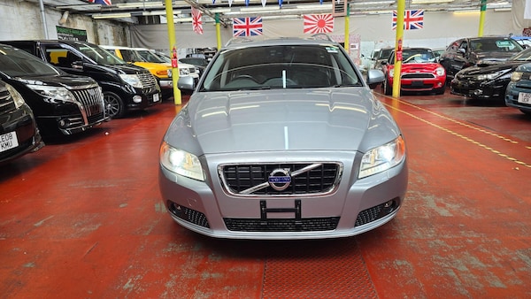 Used Volvo V70 for sale - 76239627: Photo 2