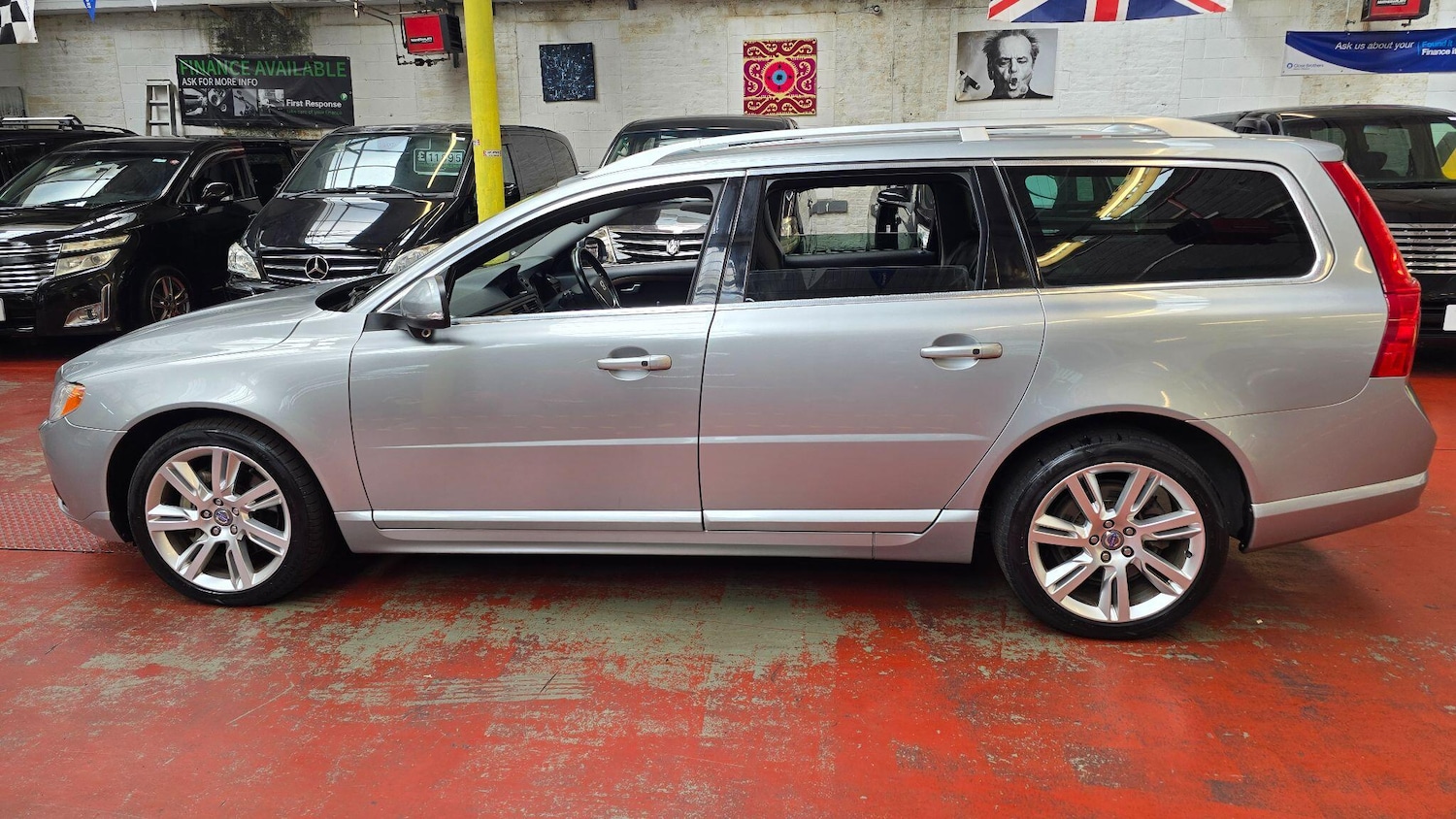 Used Volvo V70 for sale - 76239627: Photo 37