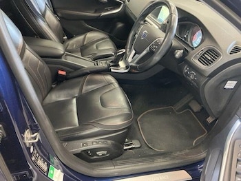 Used Volvo V40 2015 for sale - 78771761: Photo