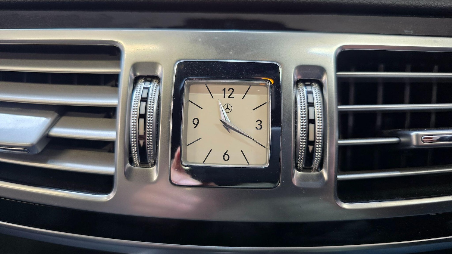 Used Mercedes-Benz E Class for sale - 76153059: Photo 10