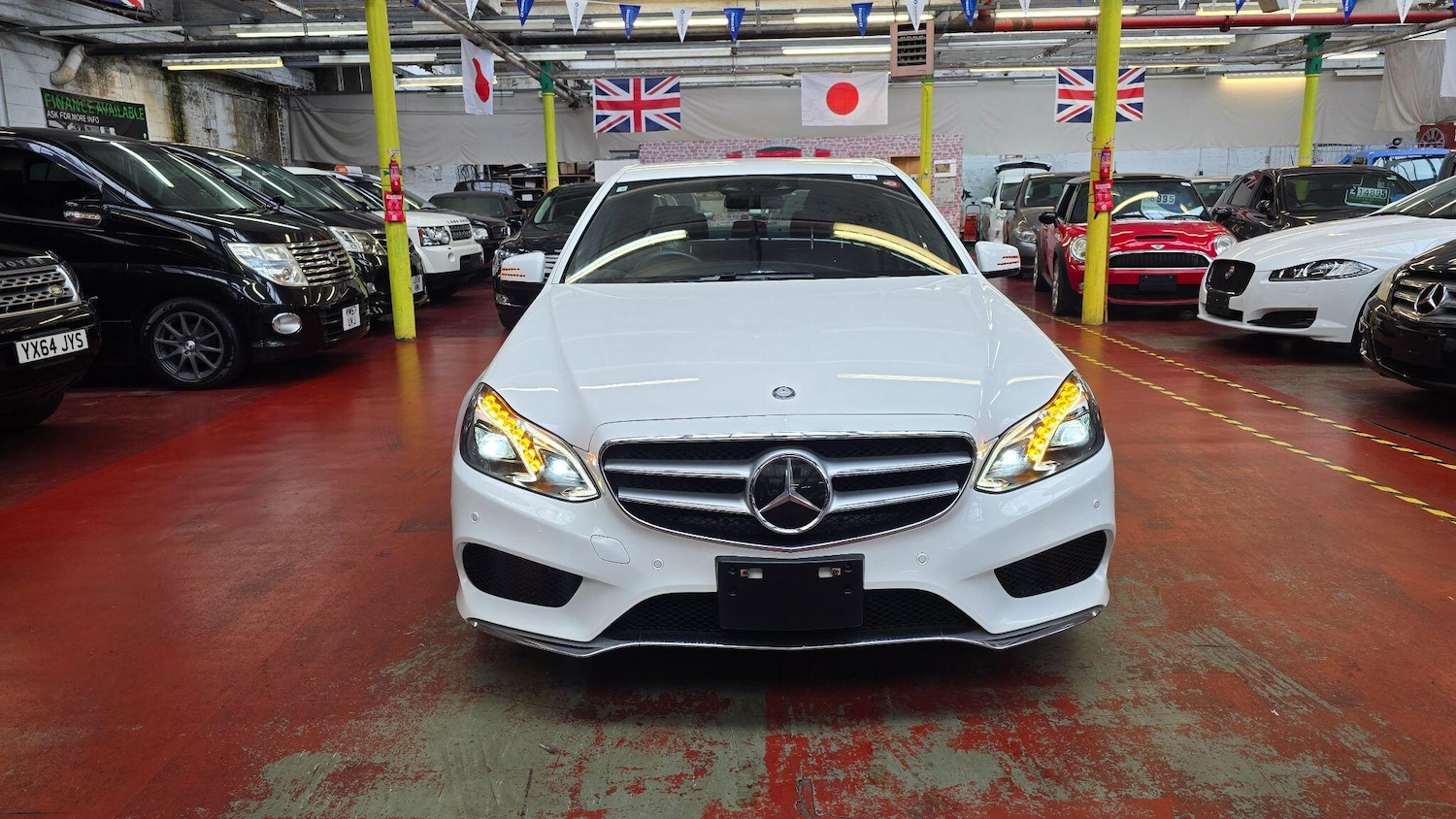 Used Mercedes-Benz E Class for sale - 76153059: Photo 2