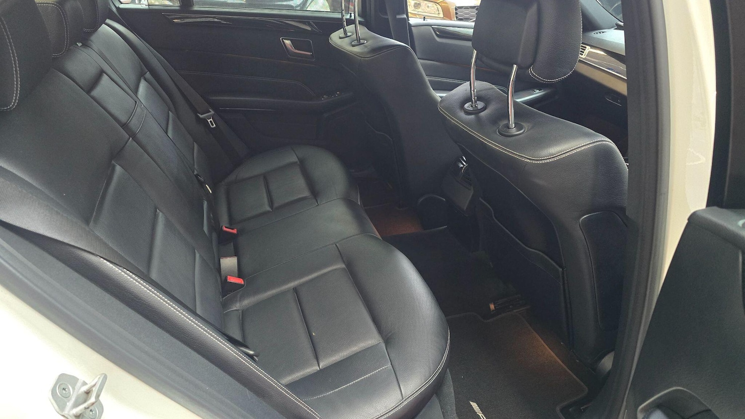 Used Mercedes-Benz E Class for sale - 76153059: Photo 27