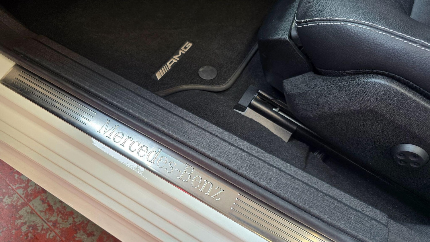 Used Mercedes-Benz E Class for sale - 76153059: Photo 31