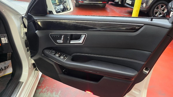 Used Mercedes-Benz E Class for sale - 76153059: Photo 32