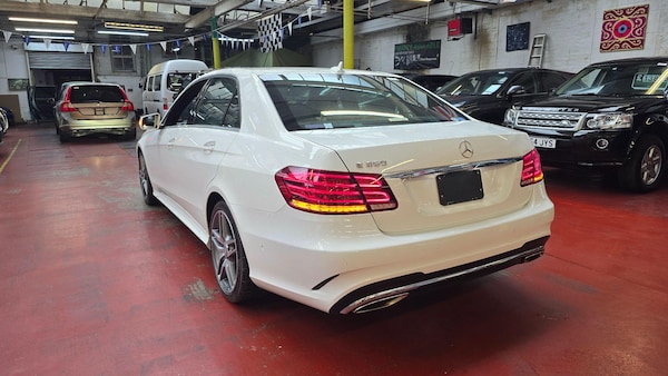 Used Mercedes-Benz E Class for sale - 76153059: Photo 58