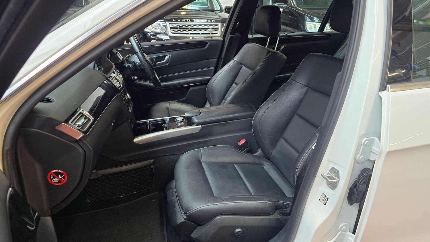 Used Mercedes-Benz E Class for sale - 76153059: Photo 6