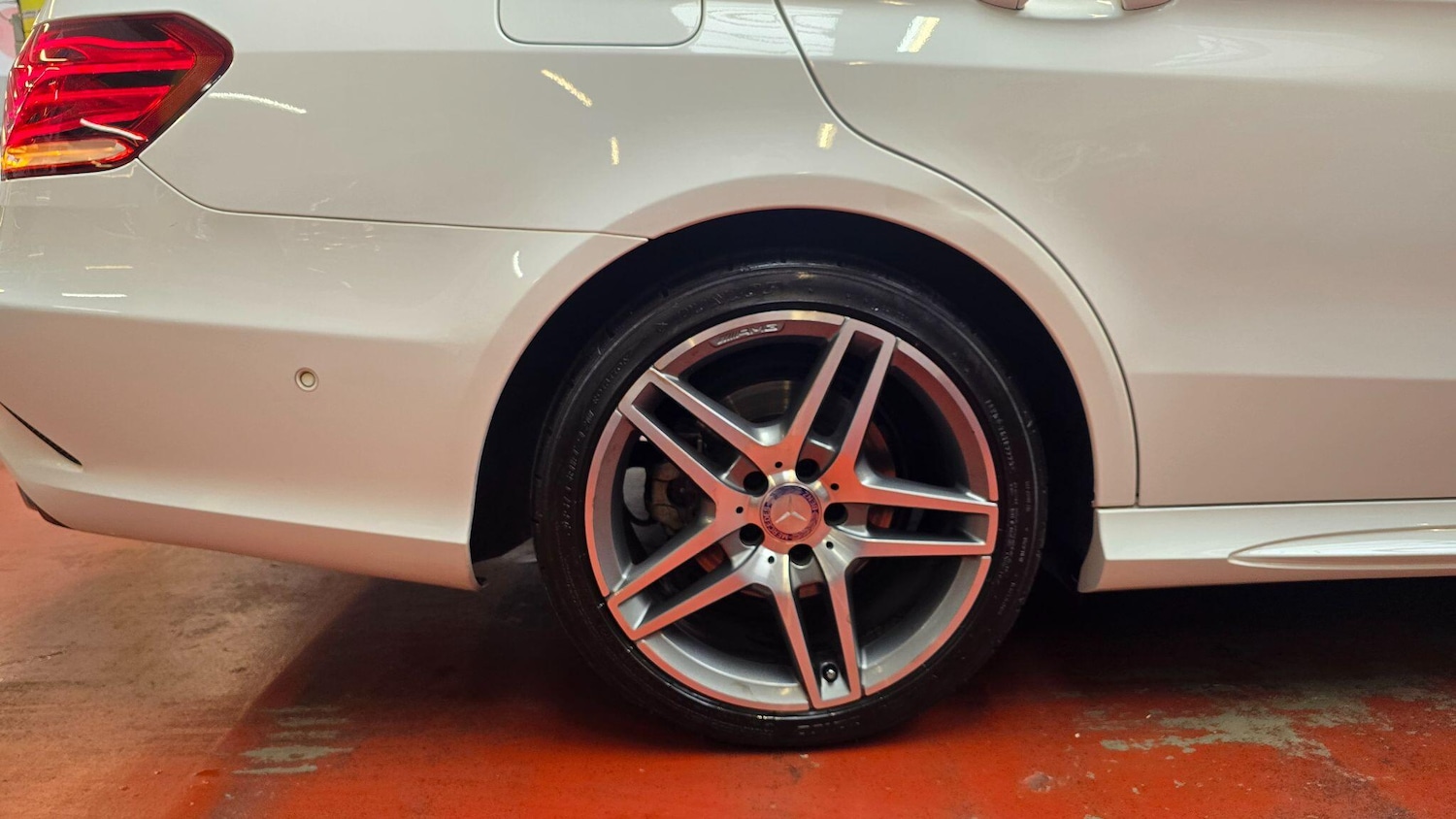 Used Mercedes-Benz E Class for sale - 76153059: Photo 61