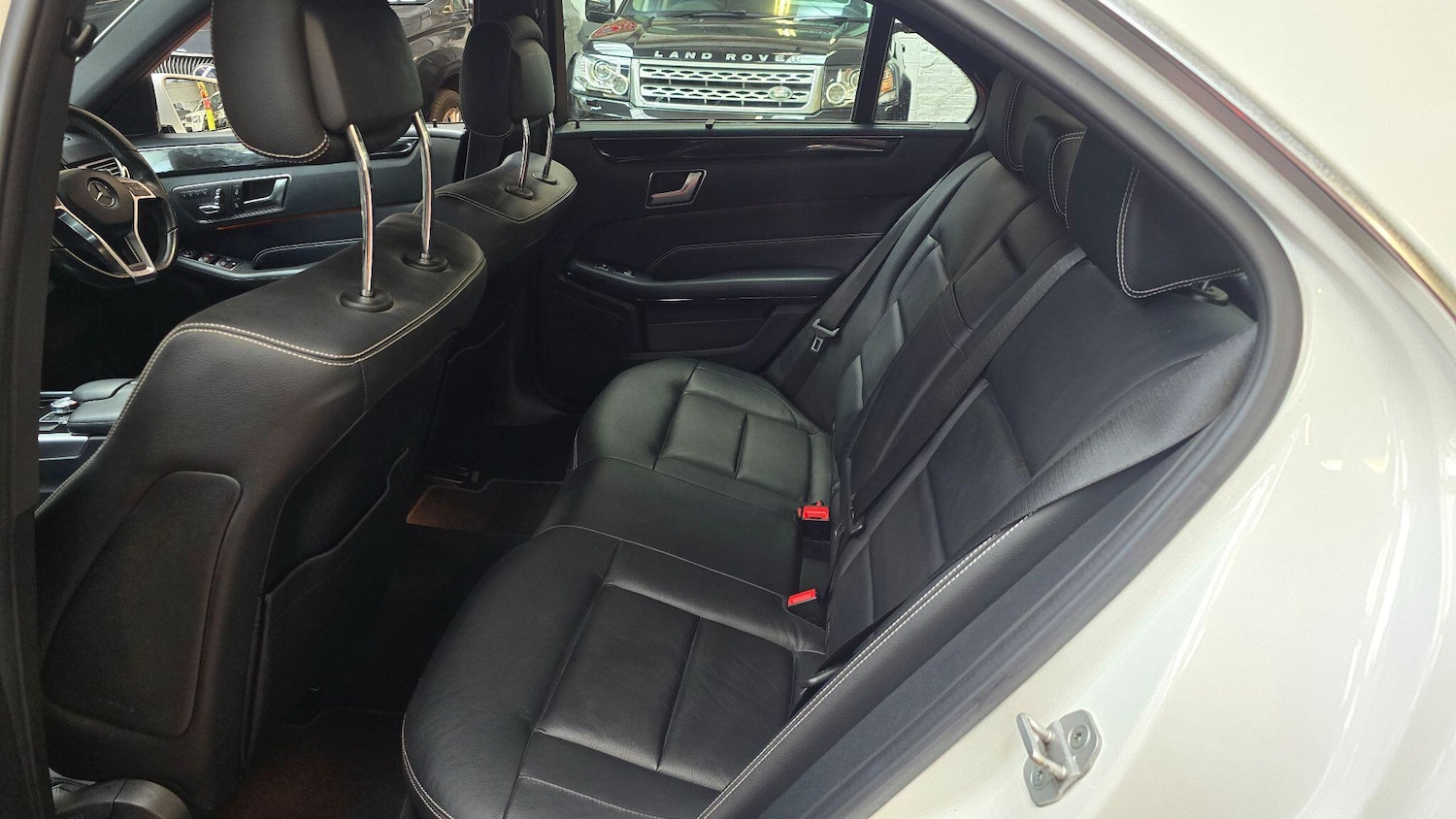 Used Mercedes-Benz E Class for sale - 76153059: Photo 7