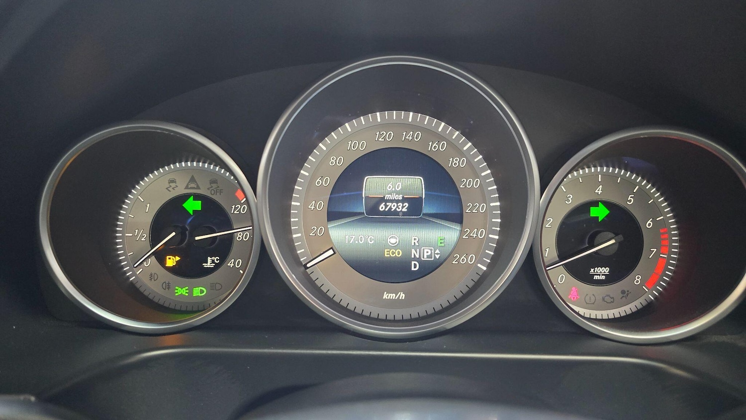 Used Mercedes-Benz E Class for sale - 76153059: Photo 9