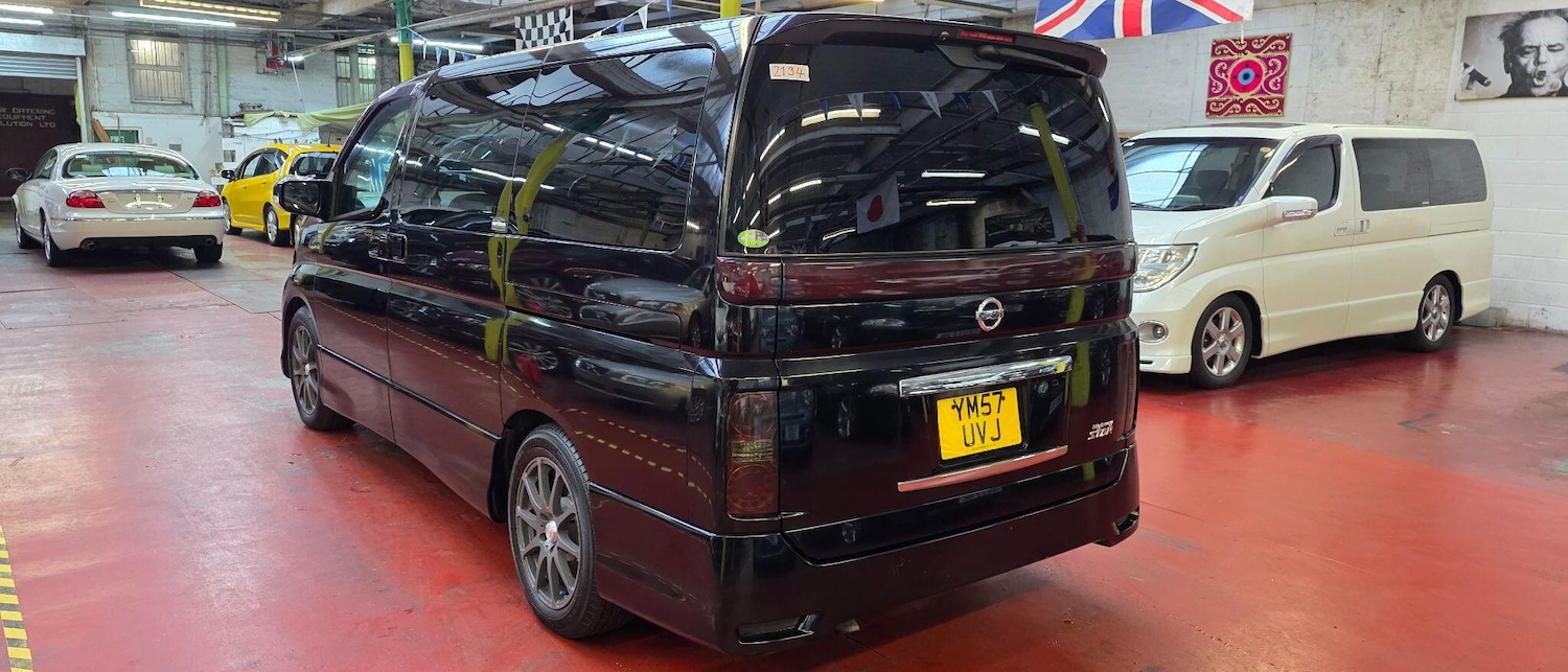 Used Nissan Elgrand 2022 for sale - 76823570: Photo 4