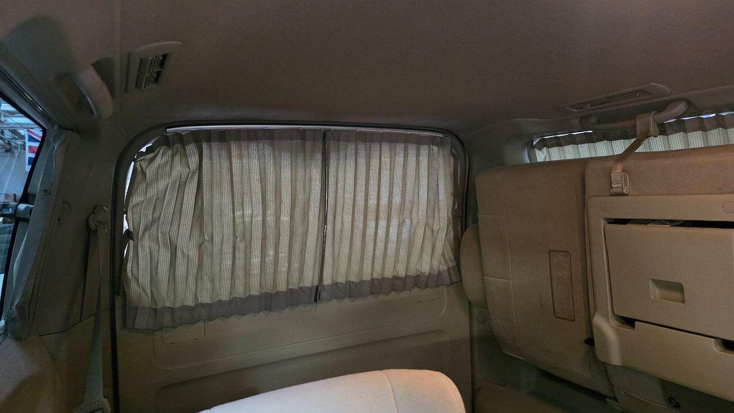 Used Nissan Elgrand for sale - 77237580: Photo 15