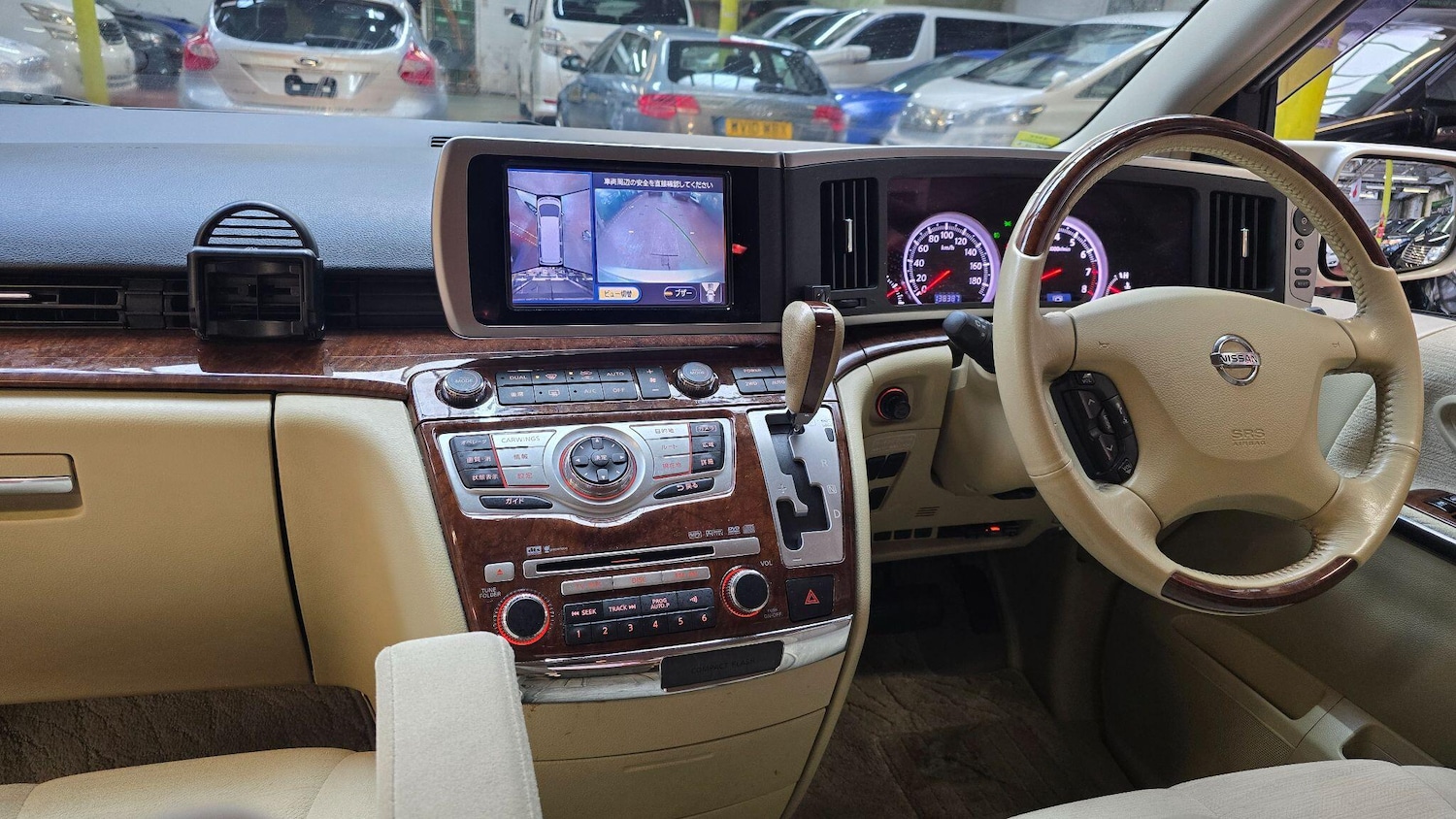 Used Nissan Elgrand for sale - 77237580: Photo 3