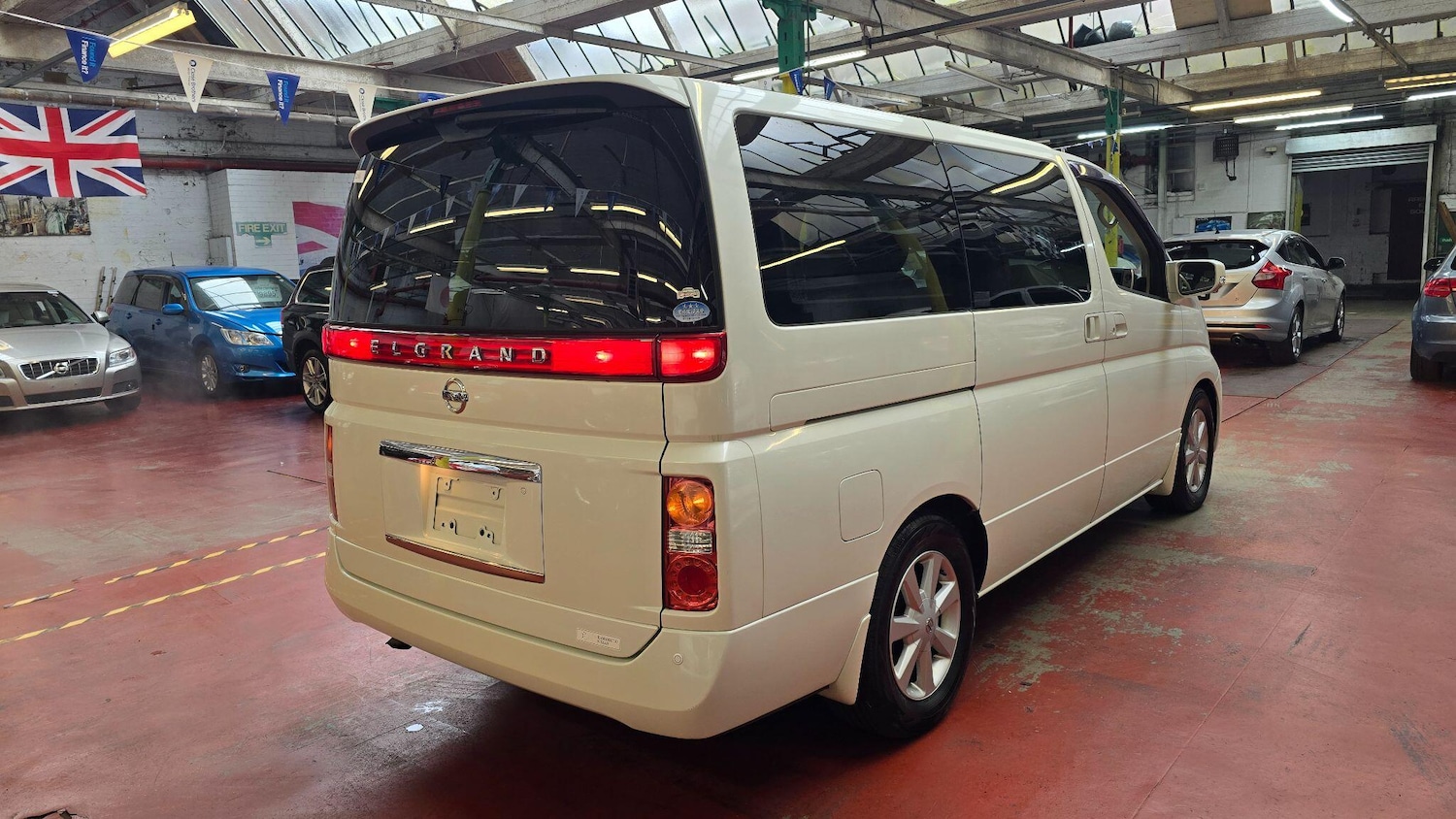 Used Nissan Elgrand for sale - 77237580: Photo 39