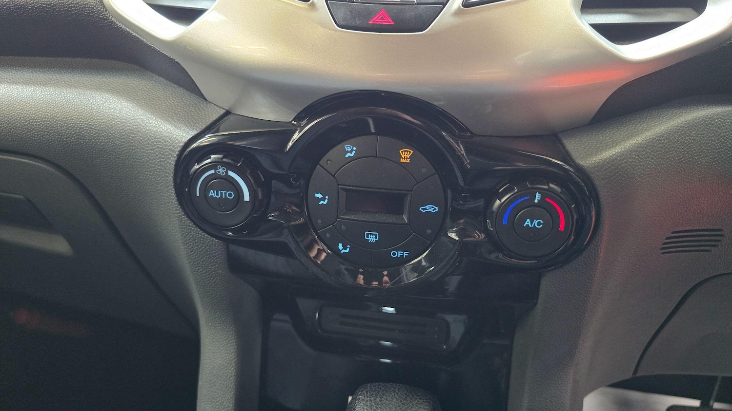 Used Ford Ecosport 2014 for sale - 76060495: Photo 13