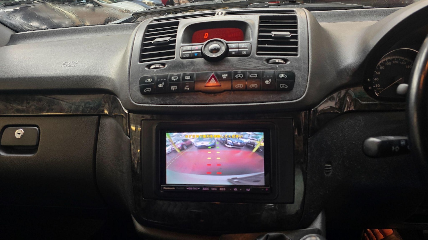 Used Mercedes-Benz V-Class 2025 for sale - 76336552: Photo 12