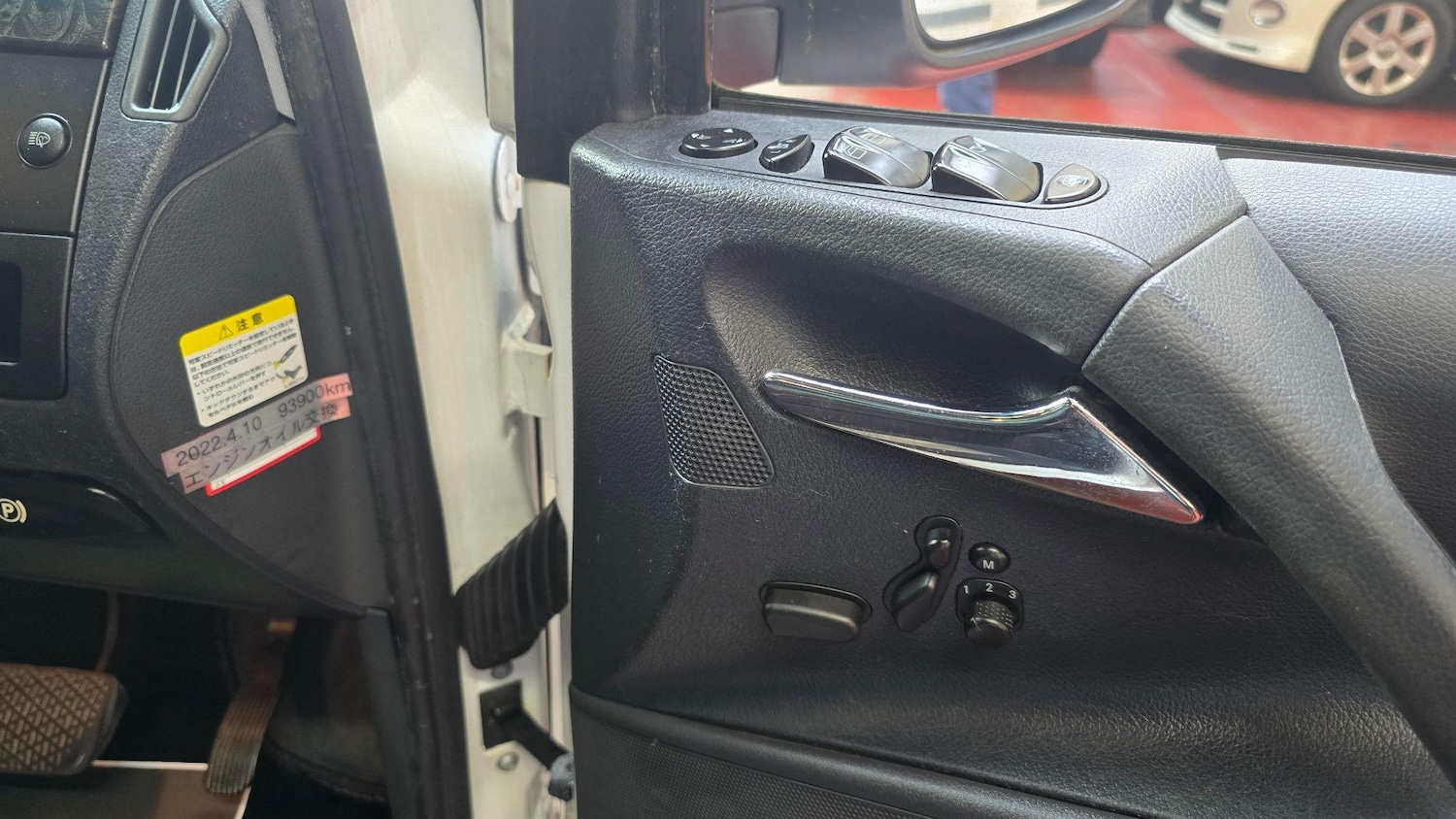 Used Mercedes-Benz V-Class 2025 for sale - 76336552: Photo 18