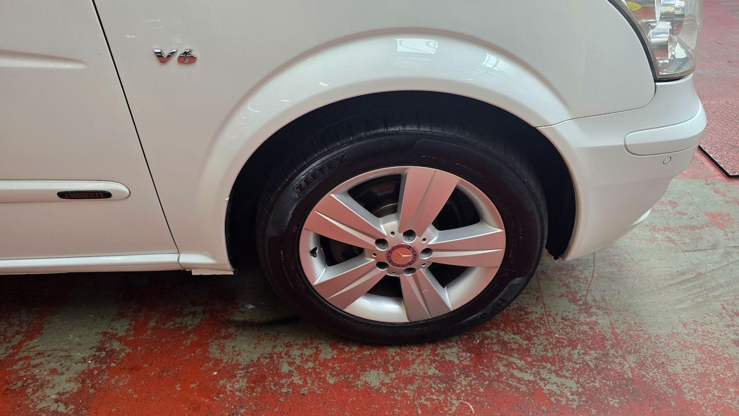 Used Mercedes-Benz V-Class 2025 for sale - 76336552: Photo 35