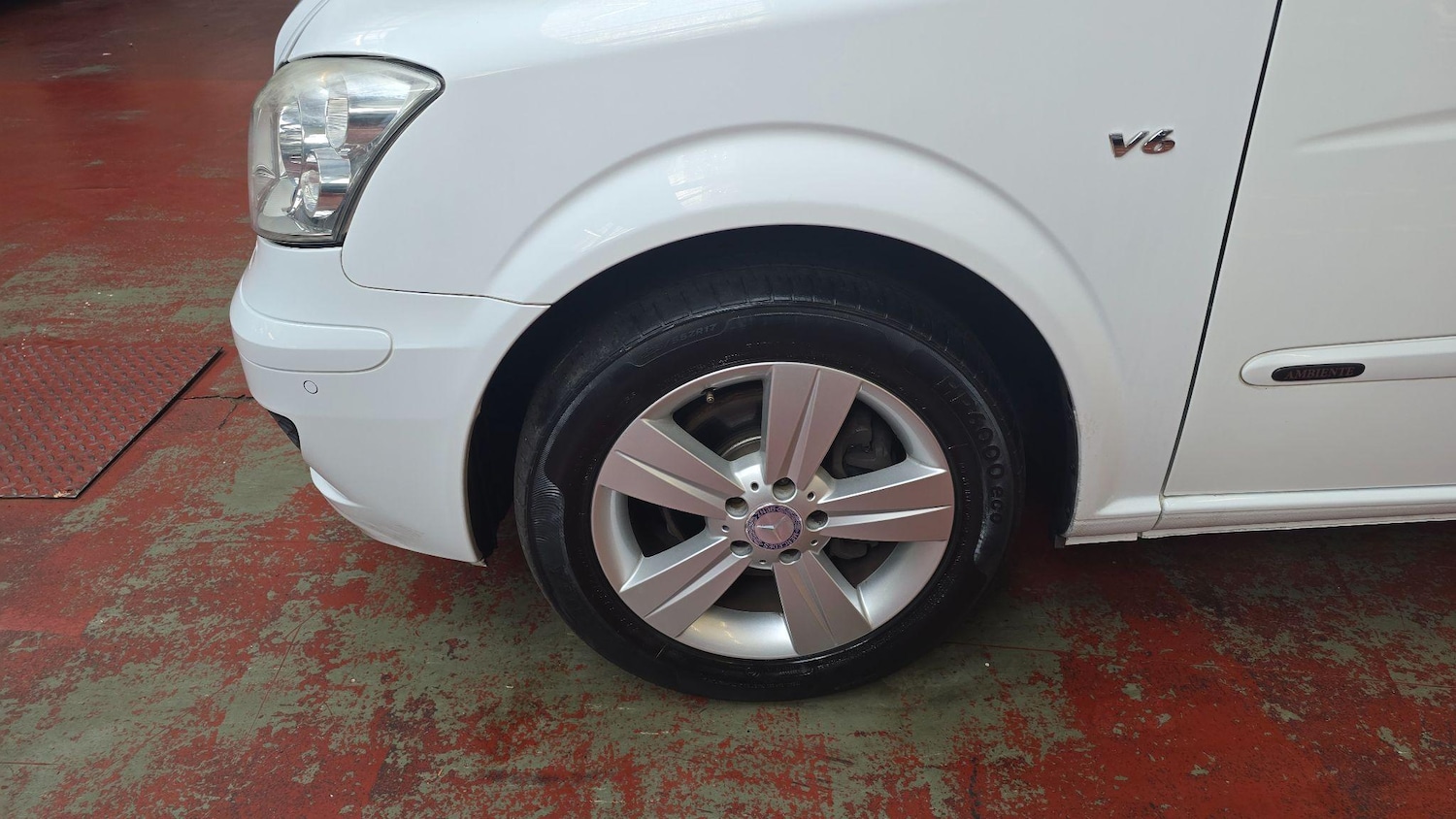 Used Mercedes-Benz V-Class 2025 for sale - 76336552: Photo 37