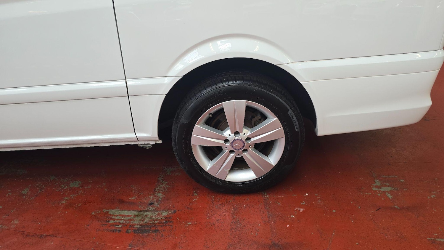Used Mercedes-Benz V-Class 2025 for sale - 76336552: Photo 38
