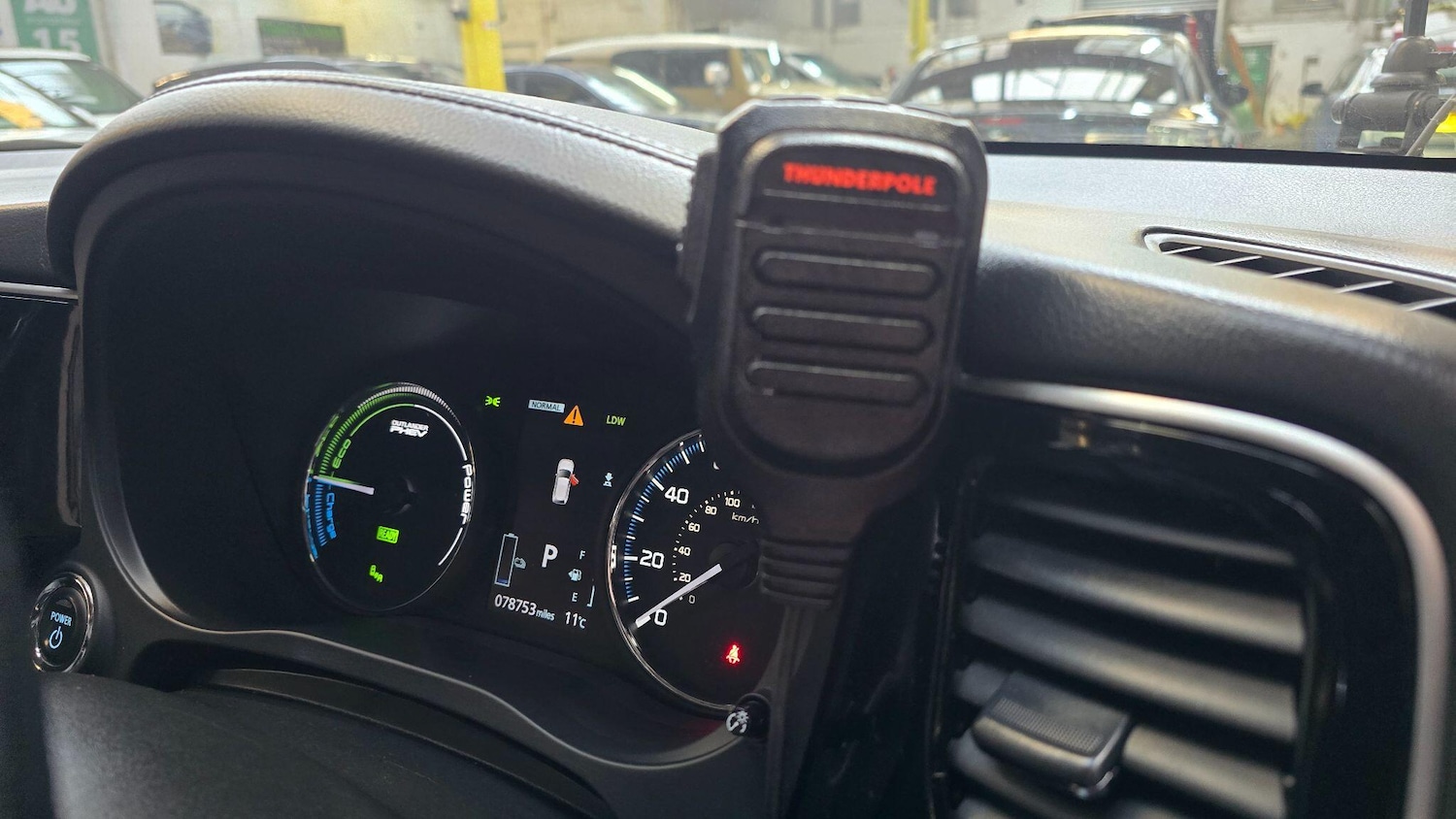 Used Mitsubishi Outlander 2017 for sale - 78034263: Photo 17