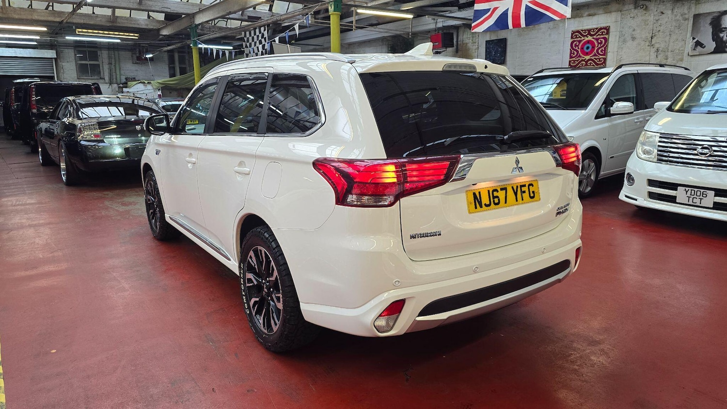 Used Mitsubishi Outlander 2017 for sale - 78034263: Photo 43