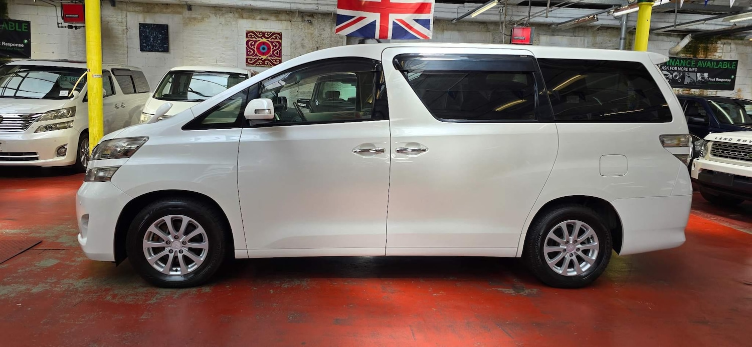Used Toyota Vellfire 2022 for sale - 76993145: Photo 32