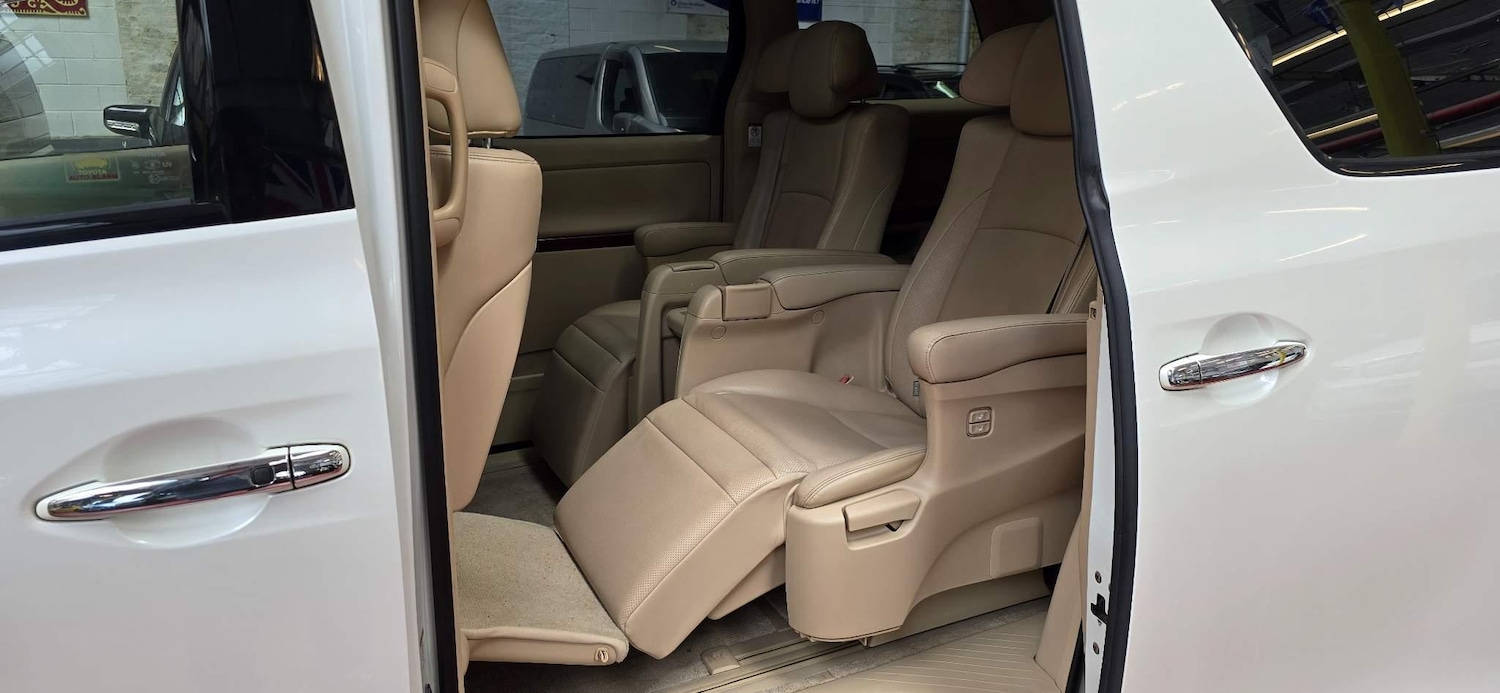 Used Toyota Vellfire 2022 for sale - 76993145: Photo 6