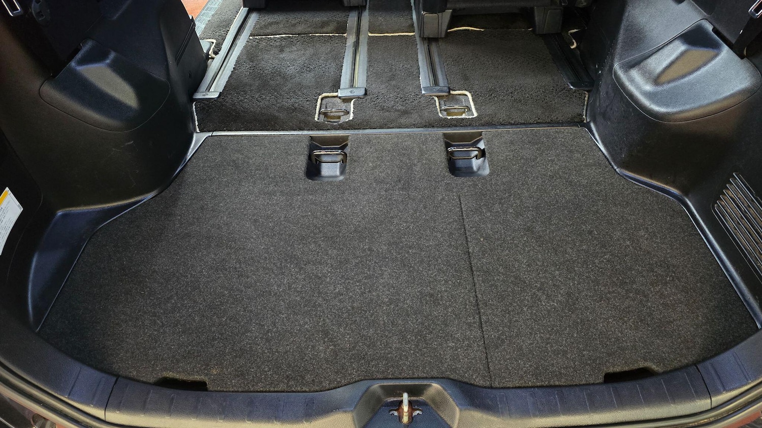 Used Toyota Voxy for sale - 77705070: Photo 26