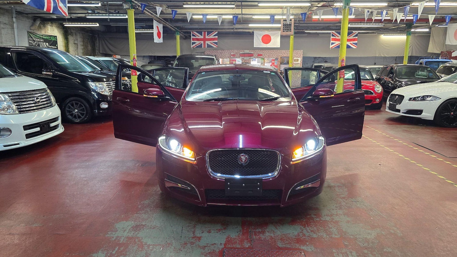 Used Jaguar XF 2025 for sale - 77109888: Photo 2