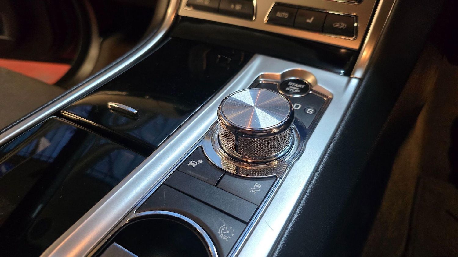 Used Jaguar XF 2025 for sale - 77109888: Photo 9