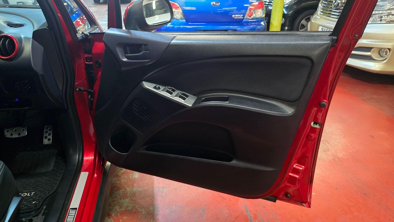 Used Mitsubishi Colt for sale - 76689113: Photo 12