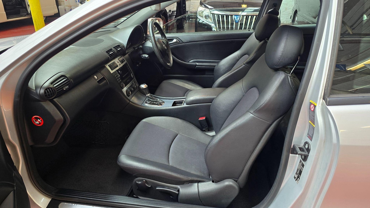 Used Mercedes-Benz CLC Class 2008 for sale - 76991864: Photo 5