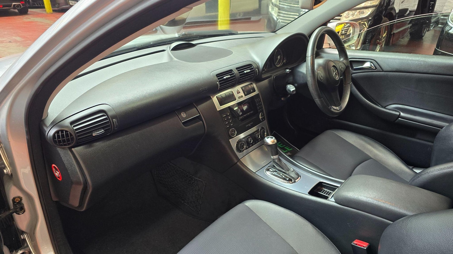 Used Mercedes-Benz CLC Class 2008 for sale - 76991864: Photo 6