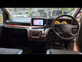 Used Nissan Elgrand 2006 for sale - 74433805: Photo