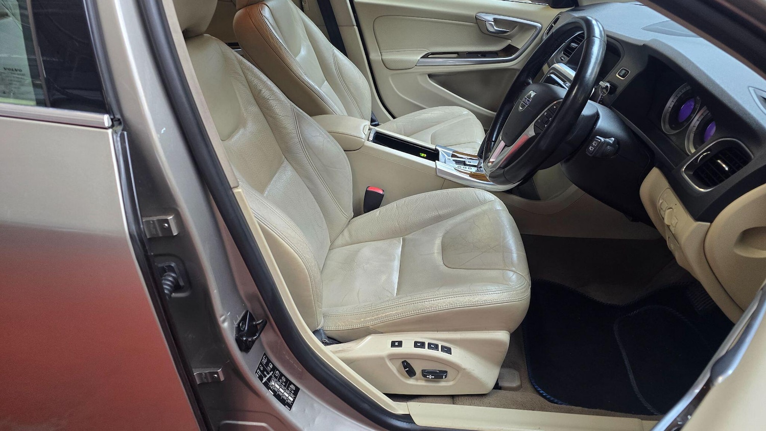 Used Volvo V60 for sale - 77783243: Photo 11