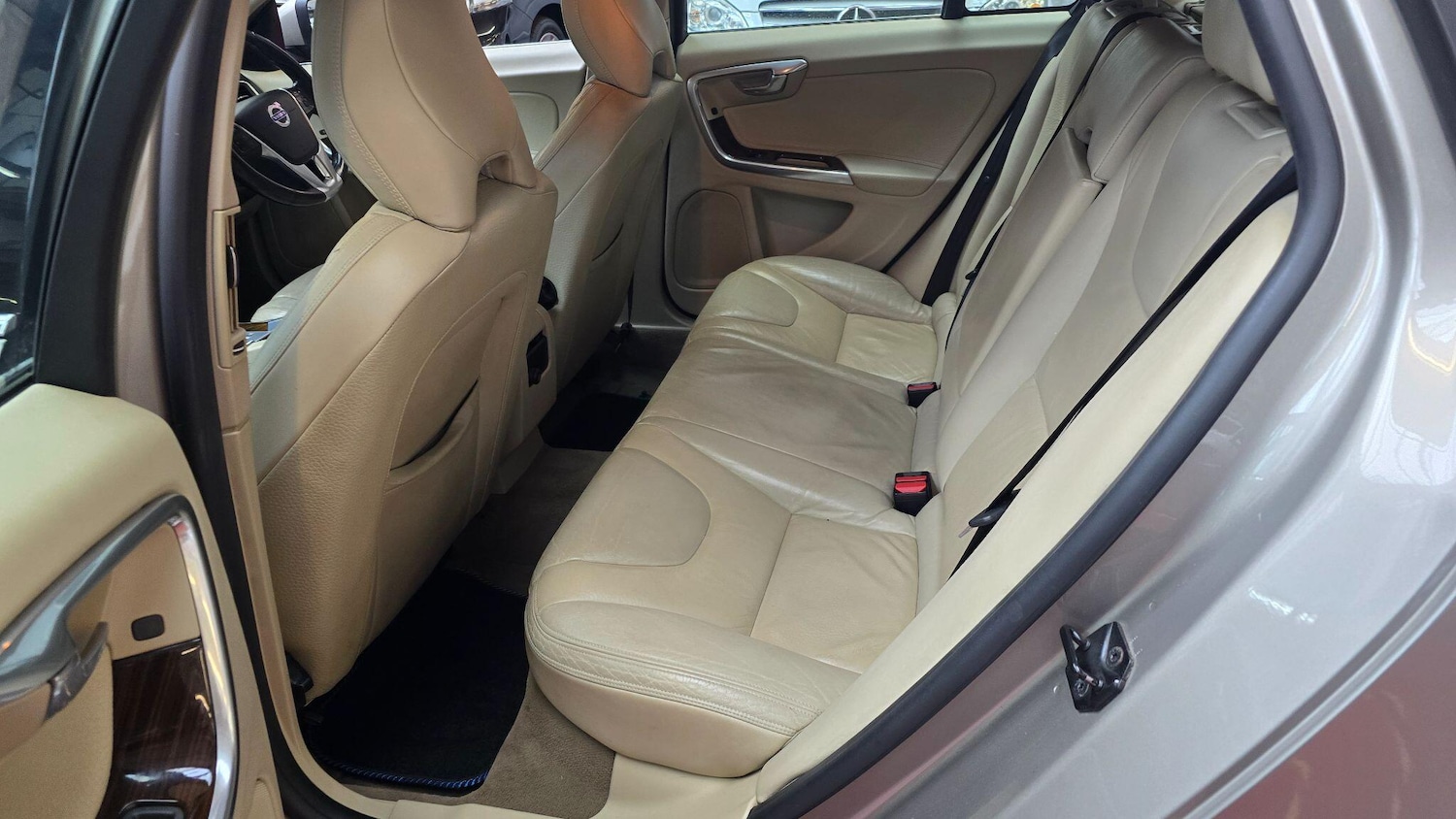 Used Volvo V60 for sale - 77783243: Photo 21