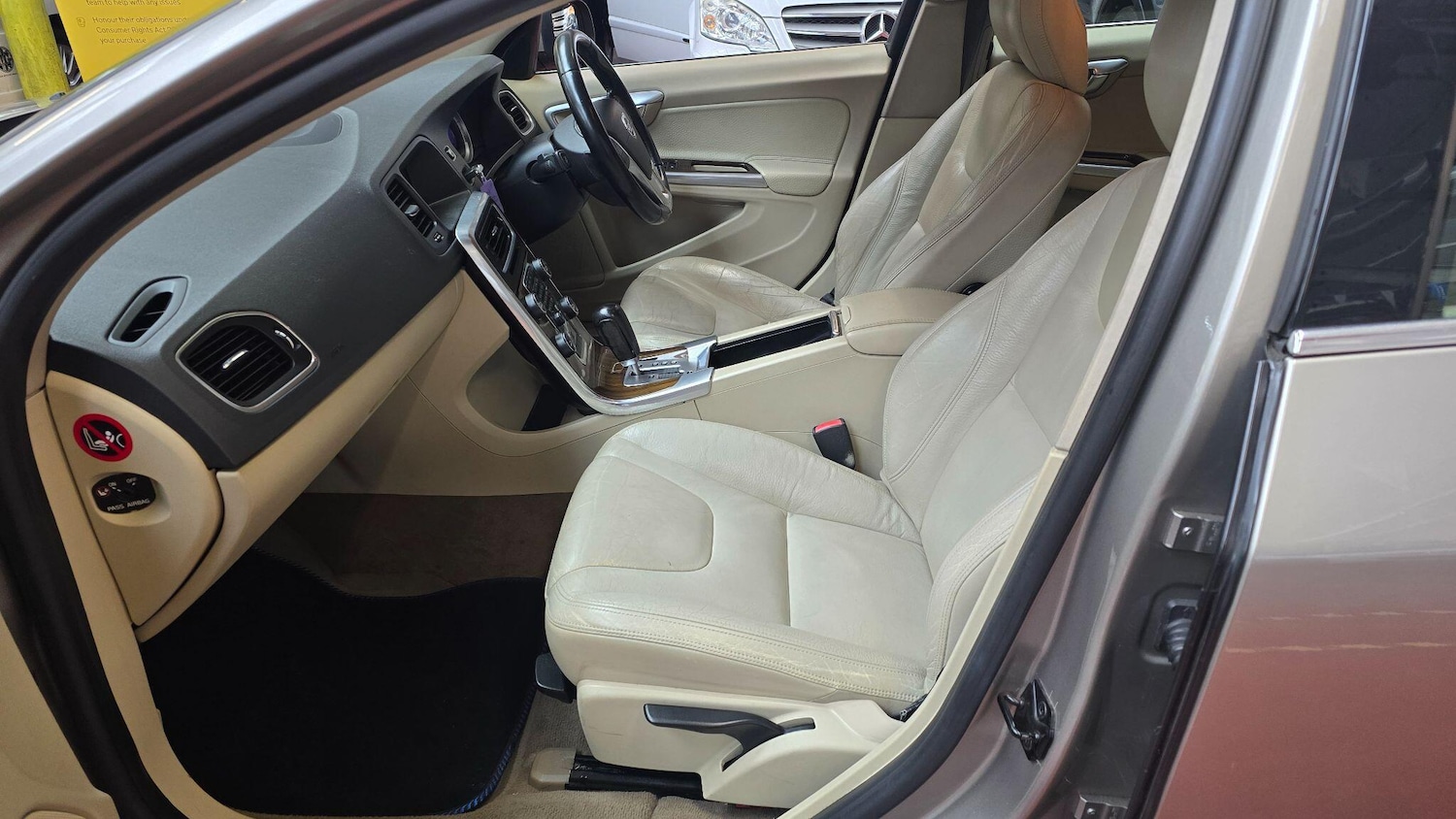 Used Volvo V60 for sale - 77783243: Photo 26