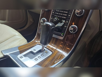 Used Volvo V60 2011 for sale - 77783243: Photo