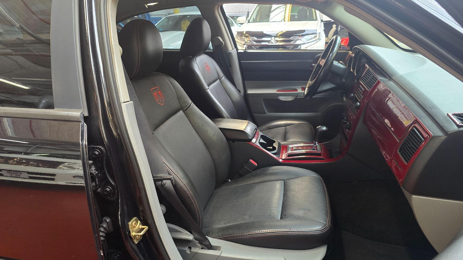 Used Dodge Charger 2019 for sale - 77695855: Photo 4