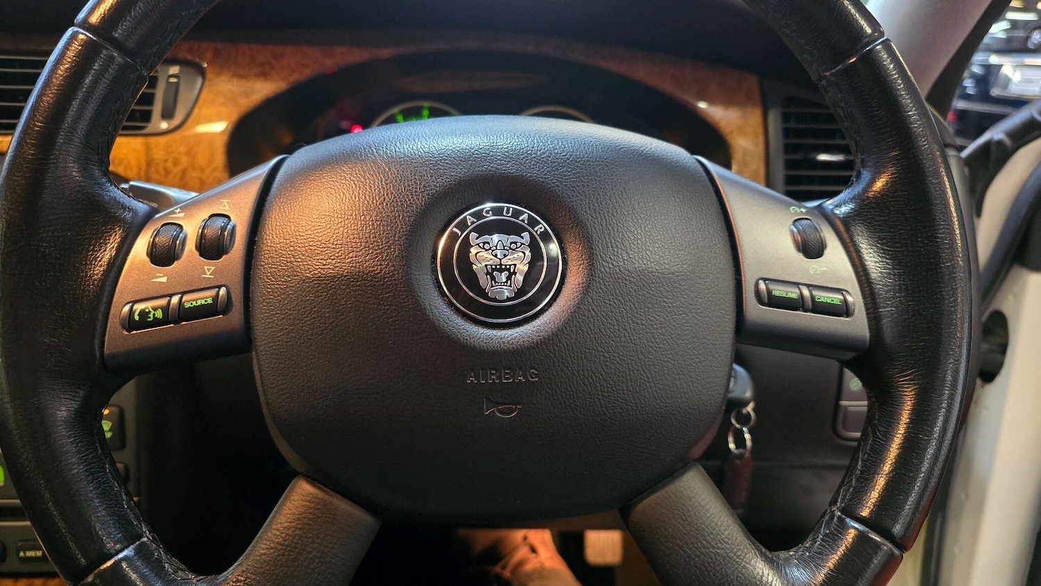 Used Jaguar X-Type 2025 for sale - 77454865: Photo 10